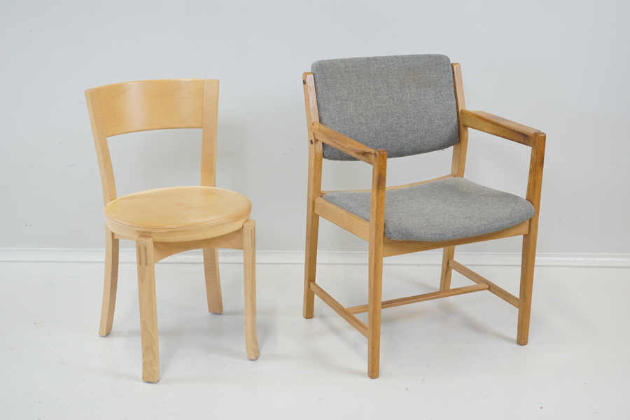 Åke Axelsson, stol, "S217", Gärsnäs, samt karmstol, trä/skinn/textil.