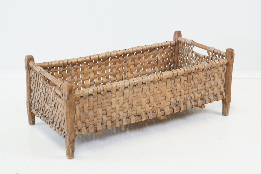 Tvättkorg, flätad spån, 1900-tal.