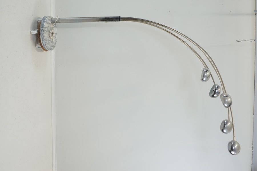 Golvlampa, krom, stenfot, 5 ljuspunkter, Atelje Lyktan, 1900-talets senare del.