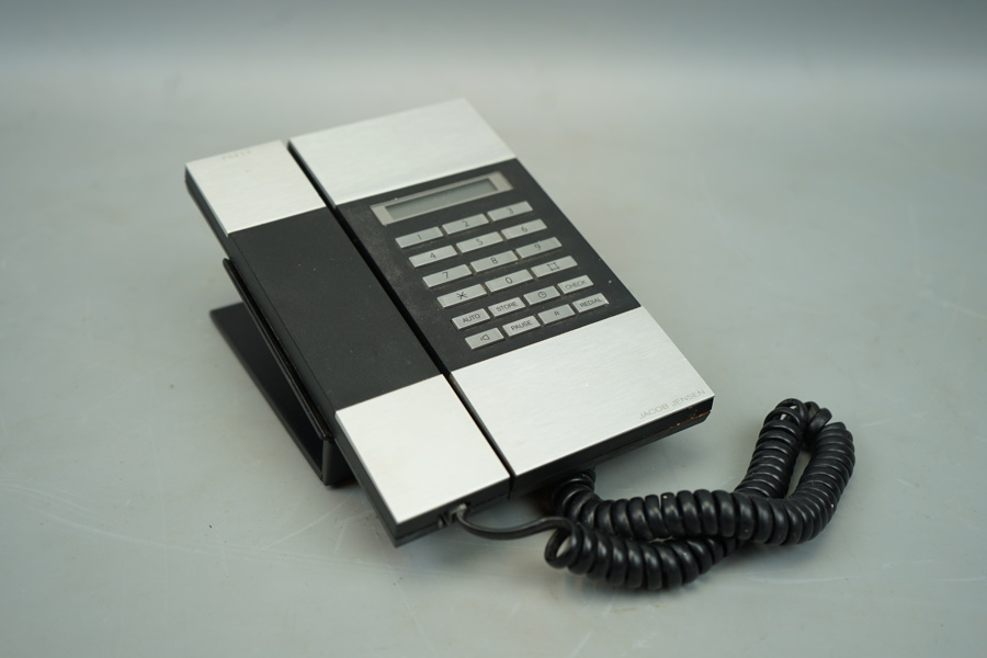 Jacob Jensen, telefon.