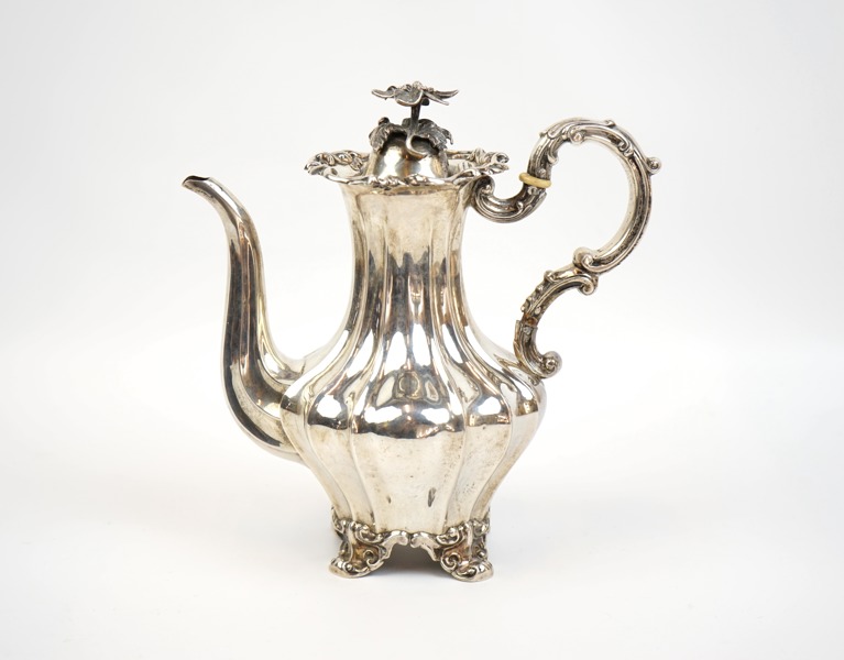 Kaffekanna, silver, rokoko, firma Möllenborg, 1853.