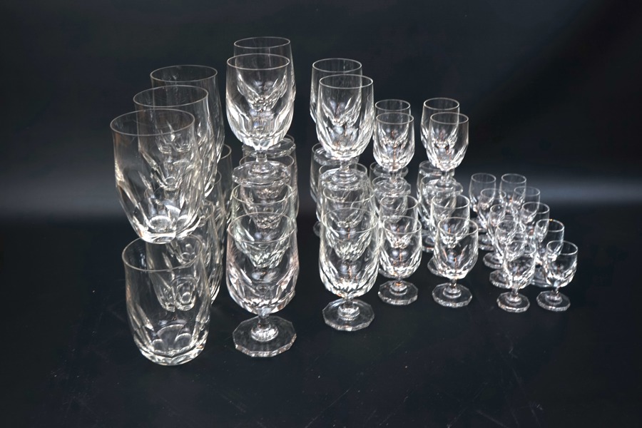 Gerda Strömberg, glasservis, 41 delar, "Håtuna", Strömbergshyttan.