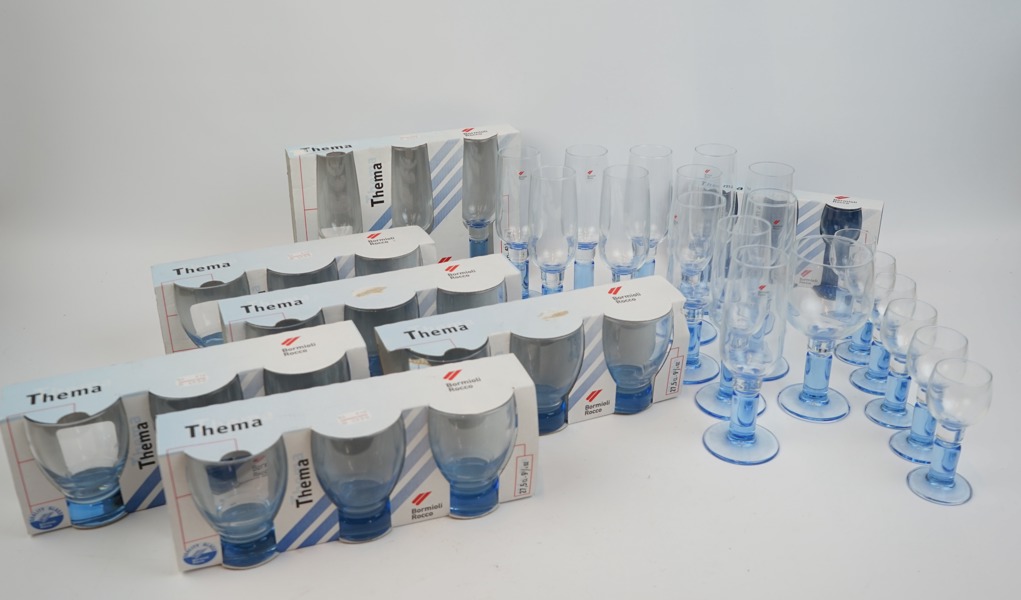 Glasservisdelar, 43 delar, glas, "Thema", Bormioli Rocco, delvis obegagnat.