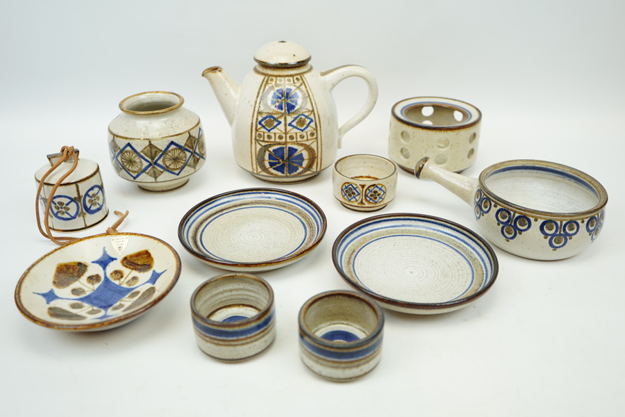 Diverse keramik, 11 delar, stengods, Michael Andersen & Son, Bornholm.