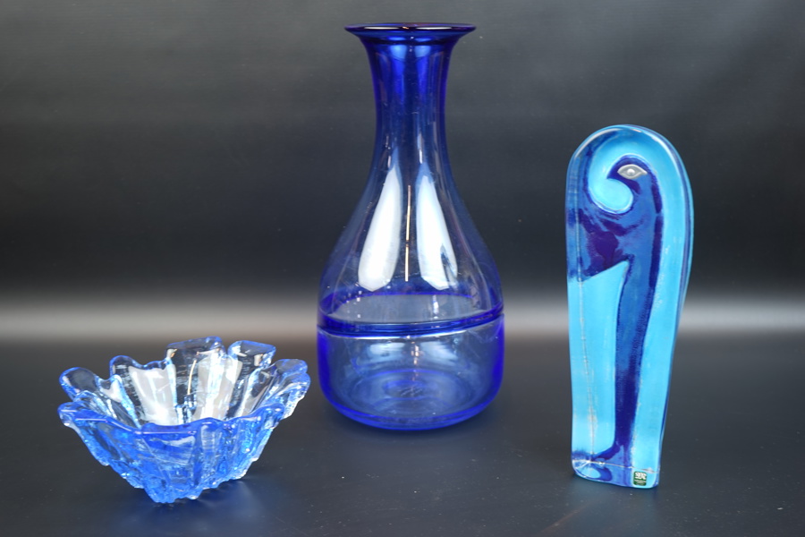 Vas, skål m.m, 3 delar, glas, bl. a Bertil Vallien.