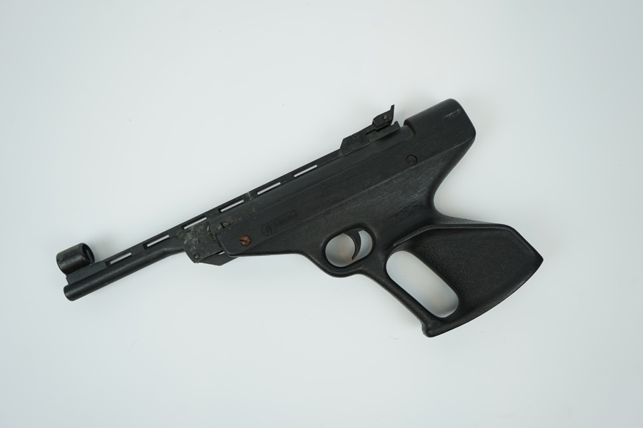 Luftpistol, Recoco.