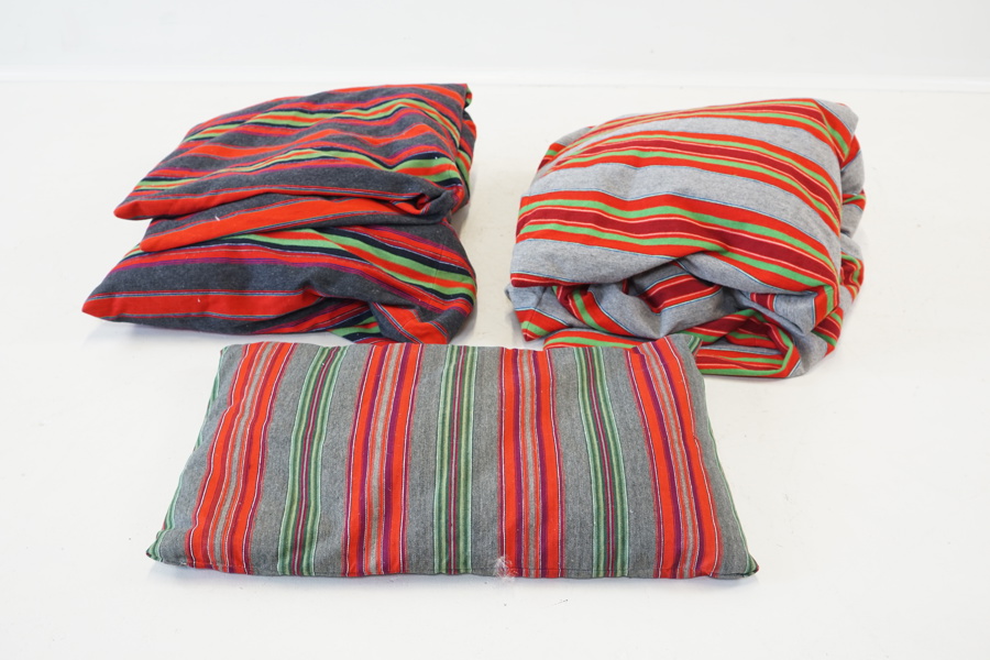 Kuddar, 3 delar, allmogetextil.