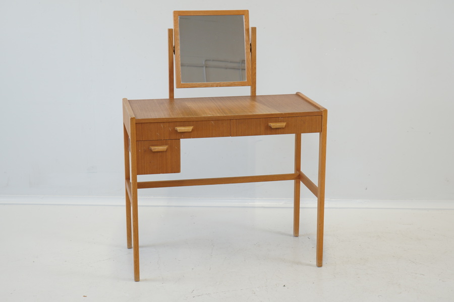 Sminkbord, teak, 1900-talets mitt.