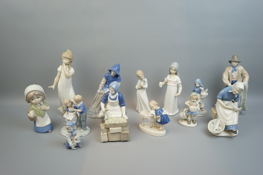 Figuriner, 13 st, porslin, bl.a Casades.