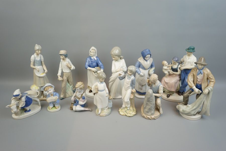 Figuriner, 13 st, porslin, bl.a Zaphir och GDR.