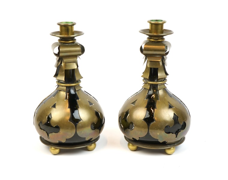 Georg Wojidkow, ljusstakar, ett par, mässing/glas, Malmö, 1900-talets början.