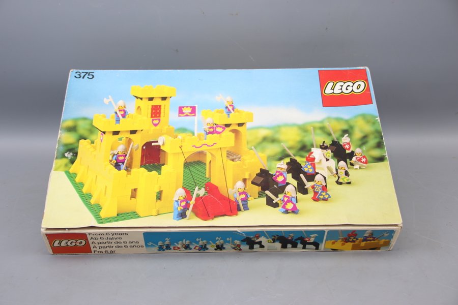Lego byggset, Castle 375.