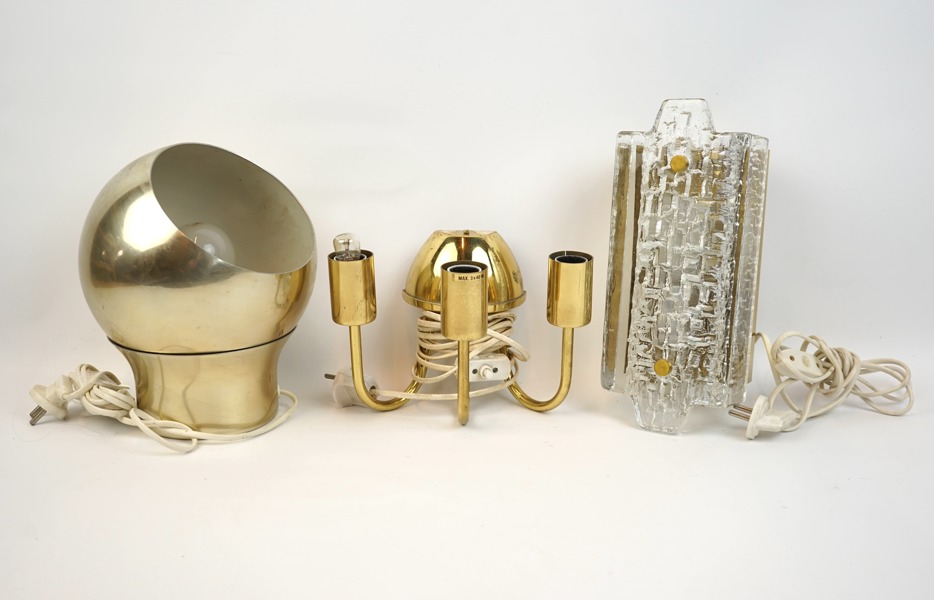 Vägglampor, 3 st, mässing/glas, bl.a Pukeberg.