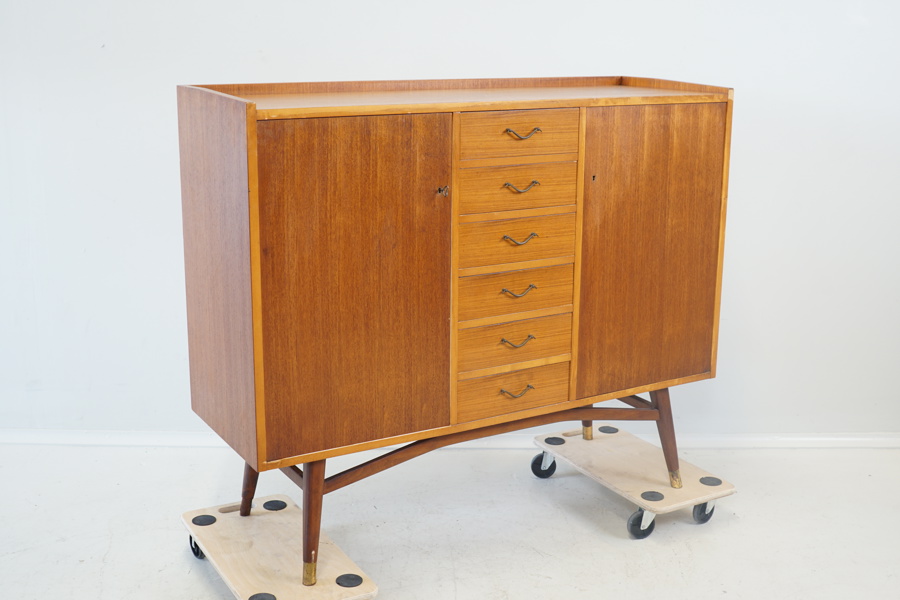 Serveringsskåp med lådor, teak, 1950/60-tal.