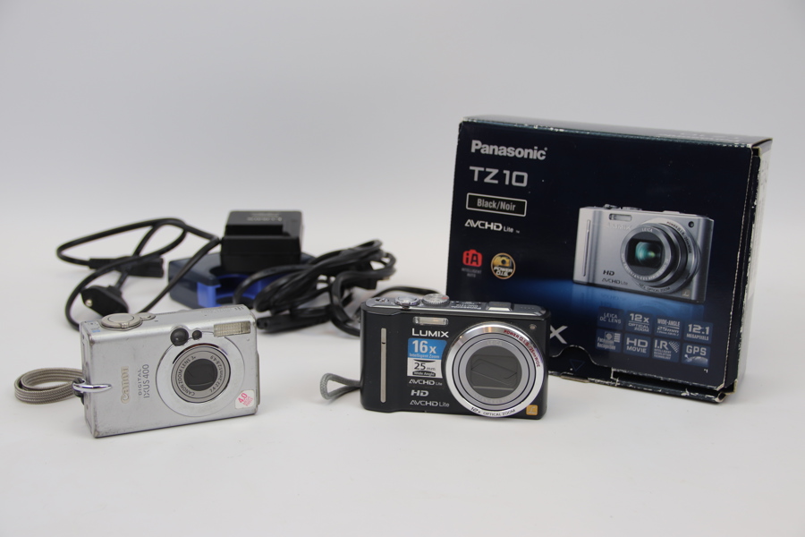 Kameror, 2 st, Canon IXUS 400 och Panasonic TZ10 Lumis, samt laddare.