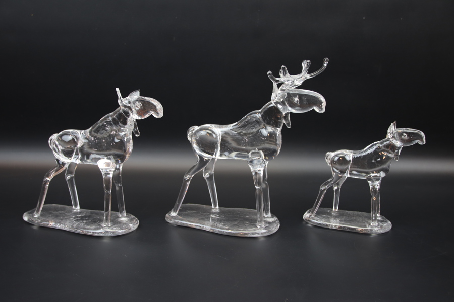 Figuriner, älgar, 3 st, Älghults Glasbruk, signerade JN -15.