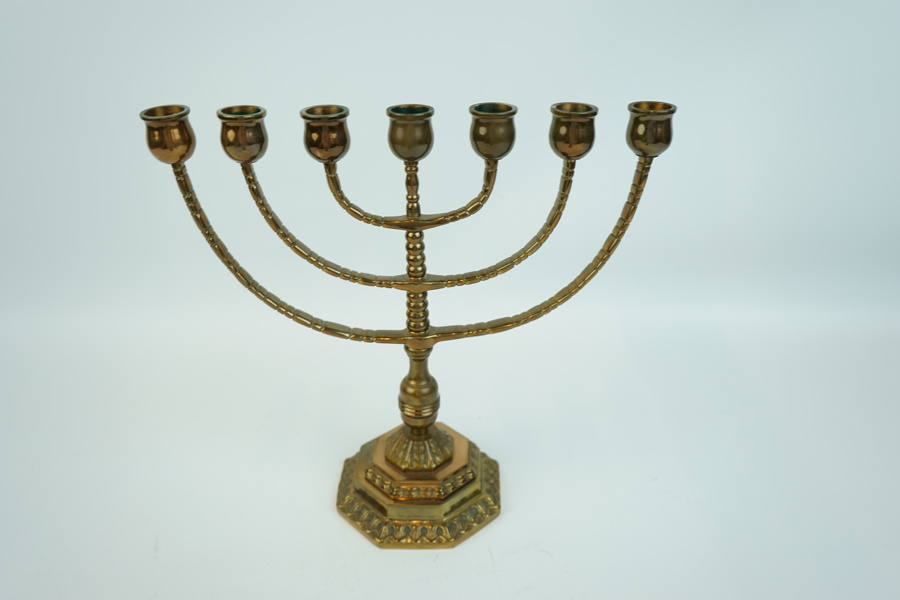 Menorah, malm.