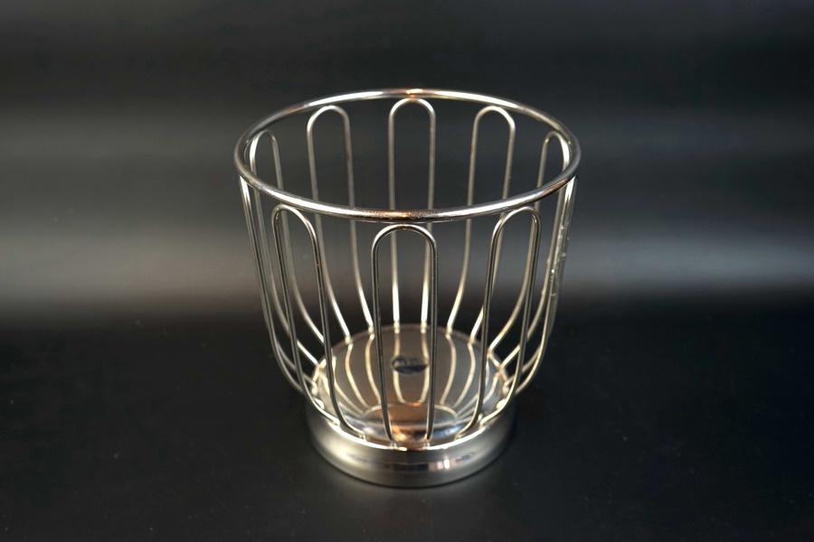 Alessi, fruktkorg, metall, Italien.