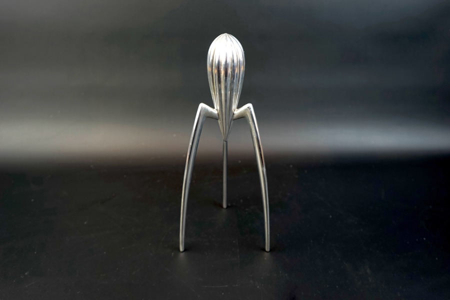 Philippe Starck, "Juicy Salif", citruspress, metall, Alessi, Italien.