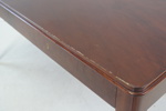 Skrivbord, 2 lådor, mahognybetsad alm, Gärsnäs Möbler.