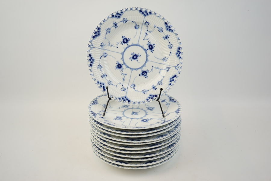 Mattallrikar, 12 st, porslin, Mussemalet, helblond, nr 1084, Royal Copenhagen.