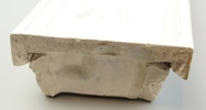 Kakelugnsdel och urna, keramik/flintgods, bl.a Italien.