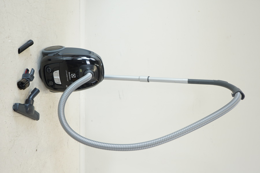 Dammsugare med tillbehör, Electrolux Ultra Silencer.