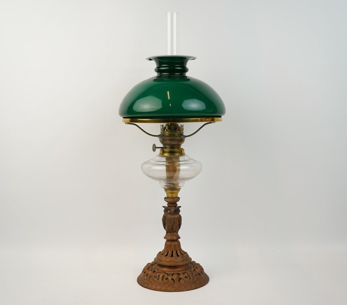 Fotogenlampa, glas/mässing.