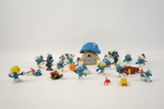 Smurfhus och smurfar, ett parti.