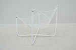 Niels Gammelgaard, fåtölj, vitlackerad stål, "Järpen", Ikea, formgiven 1983.