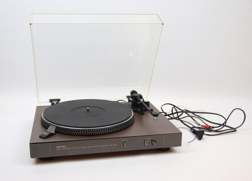 Skivspelare, Rotel RP-1001.