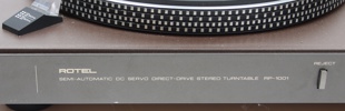 Skivspelare, Rotel RP-1001.