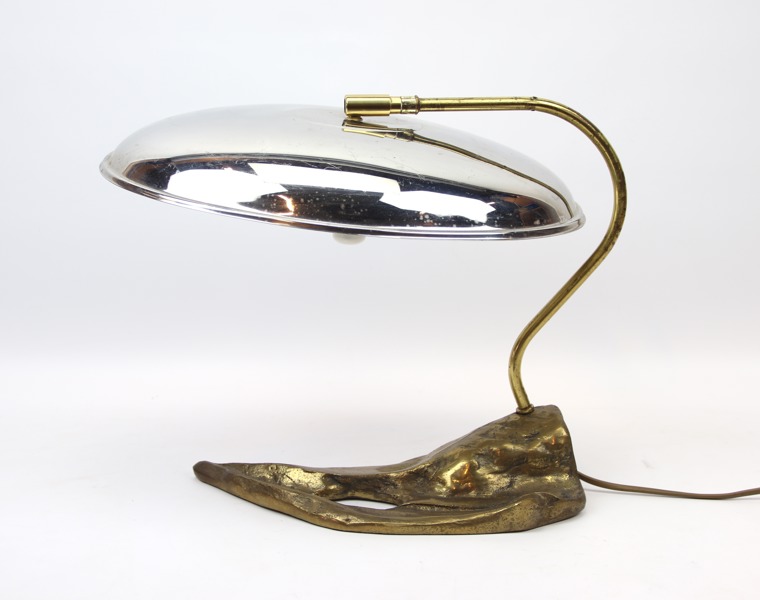Bordslampa, metall/mässing.