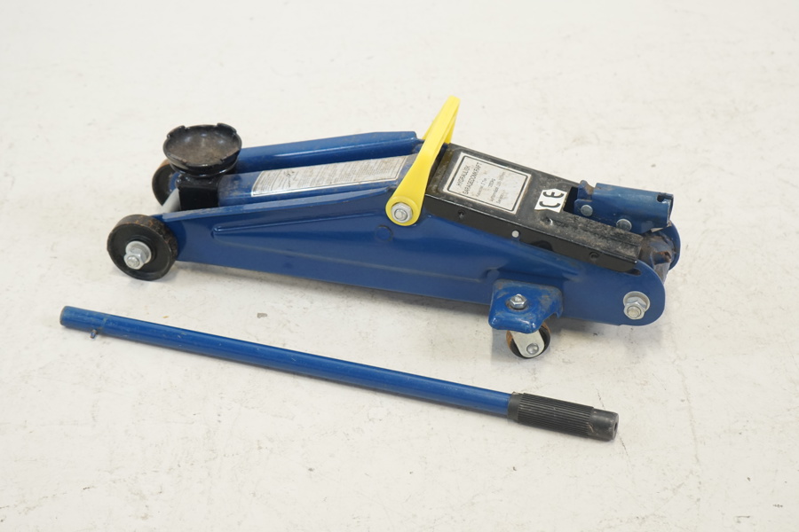 Garagedomkraft, 2 ton, hydraulisk.