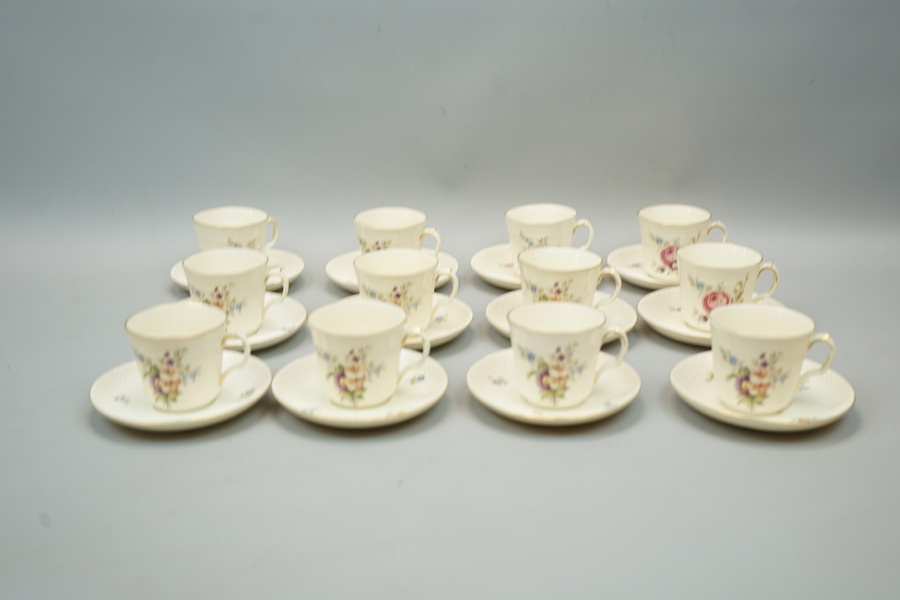 Kaffekoppar med fat, 12 delar, porslin, Royal Copenhagen.