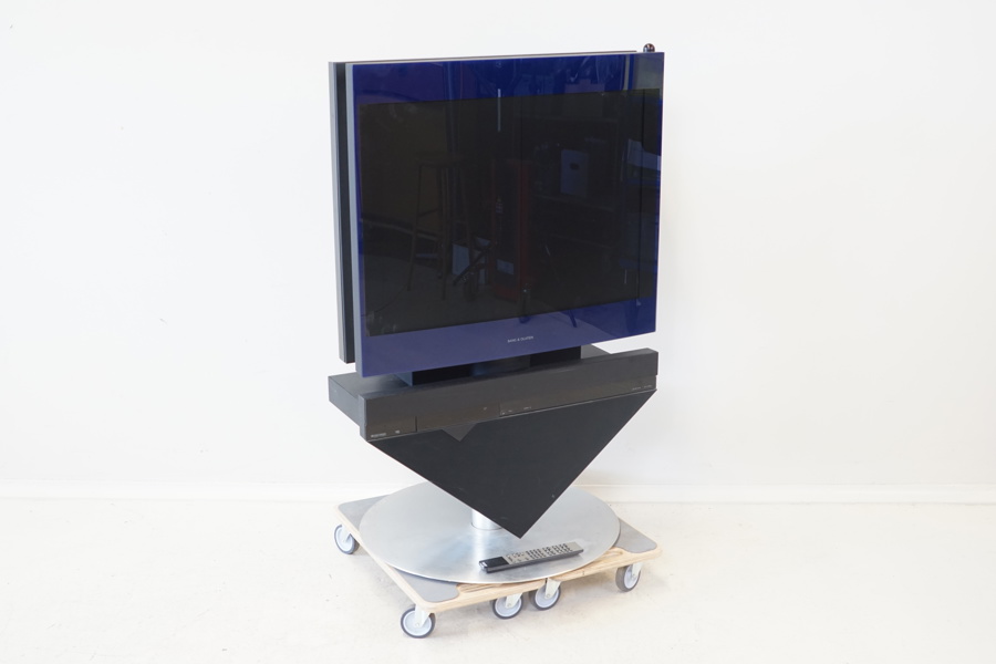 Tv, Bang & Olufsen Beovision 9000, 25 tum, med golvstativ och fjärrkontroll, Beolink 1000.