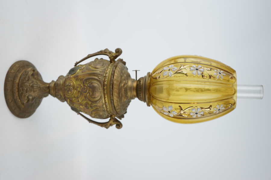 Fotogenlampa, bronserad  metall/glas, 1800/1900-tal.