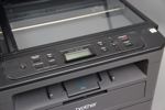 Multiskrivare, Brother DCP-L25100, samt kablar.