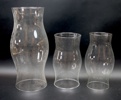 Ljusstakar, stormlyktor och ljussax, 5 delar, mässing/glas.