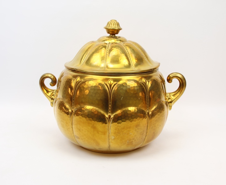 Skål med lock, mässing, Jugend, 1900-talets början.