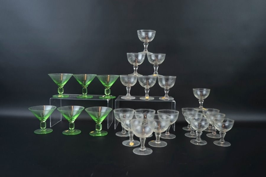 Likörglas, 6+12+7 st, Johanfors och Åfors.