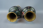 Vaser, ett par, cloisonné, Japan.