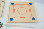 Carrom-spel och Couronne-spel.