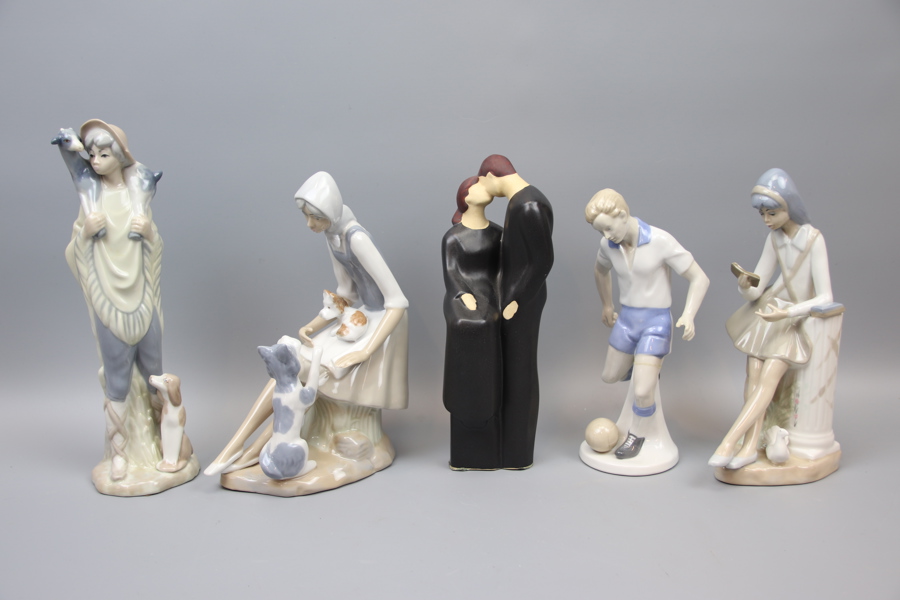 Figuriner, 5 st, porslin, bl.a Casades.