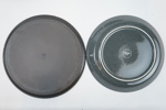 Tallrikar, 7 delar, stengods/porslin, Aida, ''Raw'' och Kaj Franck, ''Teema'', Iittala.