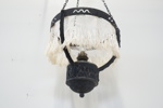 Fotogentaklampa, smide, fransar i textil, 1900-tal.