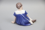 Ingeborg Plockross Irminger, figurin, porslin, ''Flicka med docka'', 1526, Bing & Gröndahl.