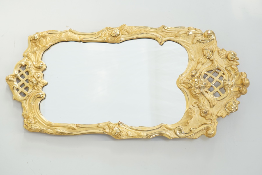 Spegel, förgylld ram, rokokostil, 1900-tal.