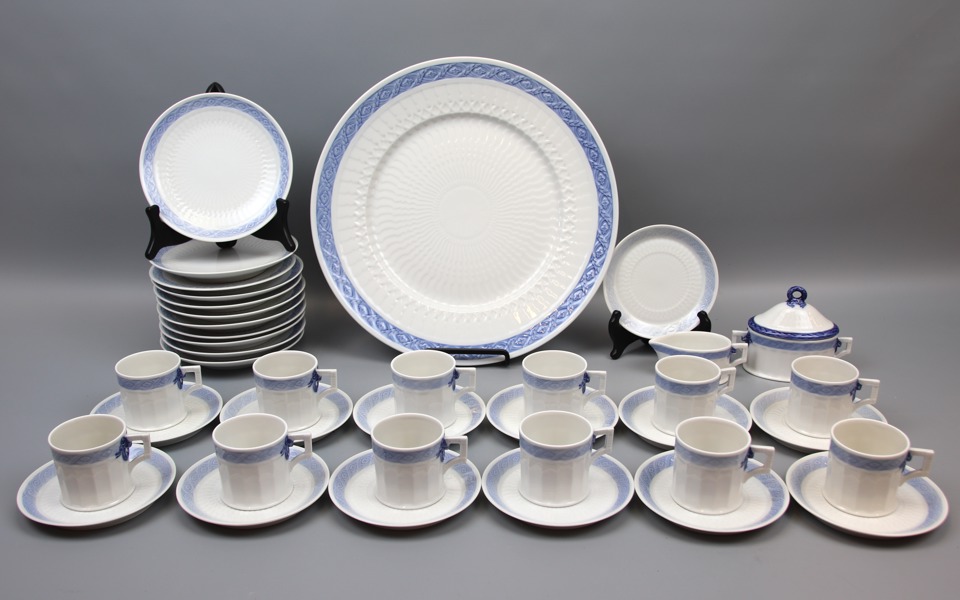Arnold Krogh, kaffeservis, 27 delar, porslin, ''Blå Vifte'', Royal Copenhagen.