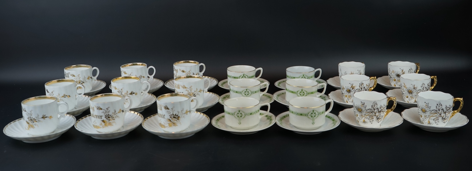 Kaffeserviser, 21 delar, 3 st olika serviser, porslin, 1900-tal.